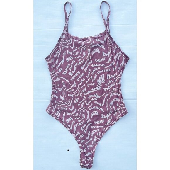 SKIMS Tops - SKIMS Kim Kardashian Raspberry Swirl Mesh Strappy Summer Bodysuit Size 4X